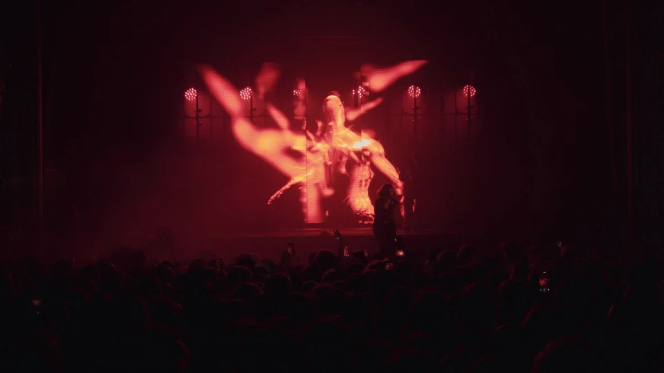LA CIGALE PARIS - Surprise